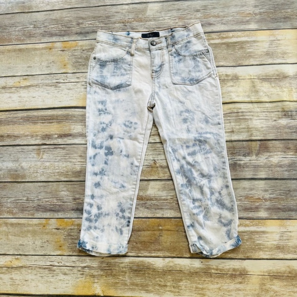 Girls light wash capris pants! Size 12